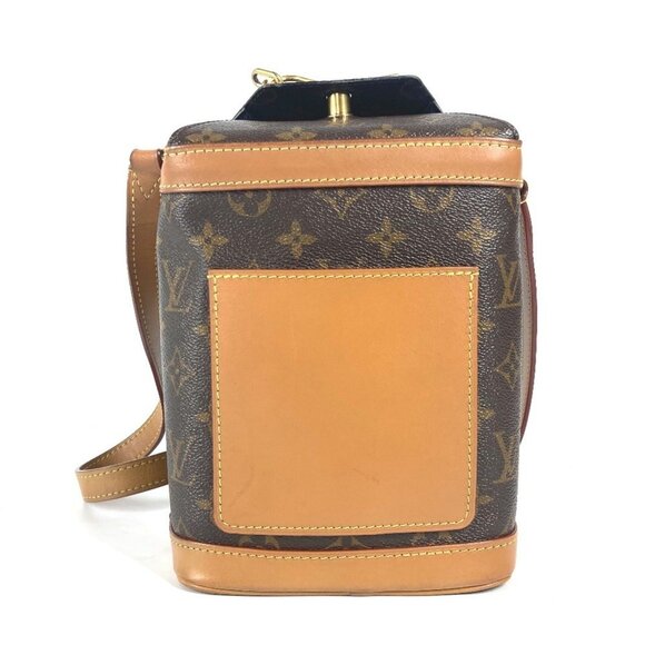 LOUIS VUITTON Brown Monogram Leather Shoulder Bag - Picture 1 of 16